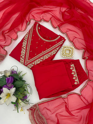 Presenting New Roman Fabric beautiful suit set