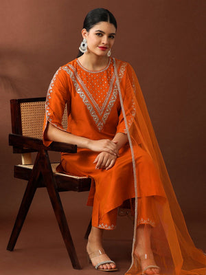 Presenting New Roman Fabric beautiful suit set