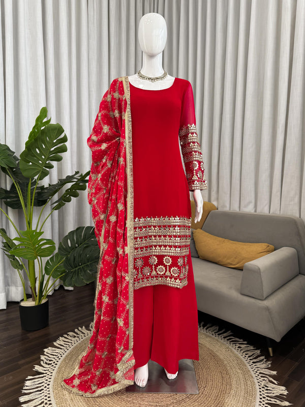 Laal Noor Festive Set