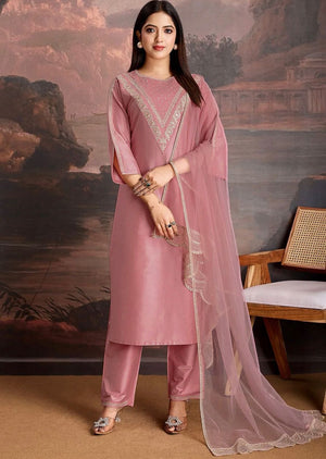 Presenting New Roman Fabric beautiful suit set