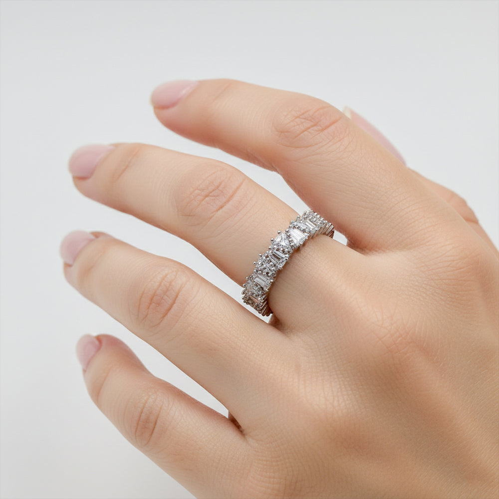 Elegant Silver Diamond Ring