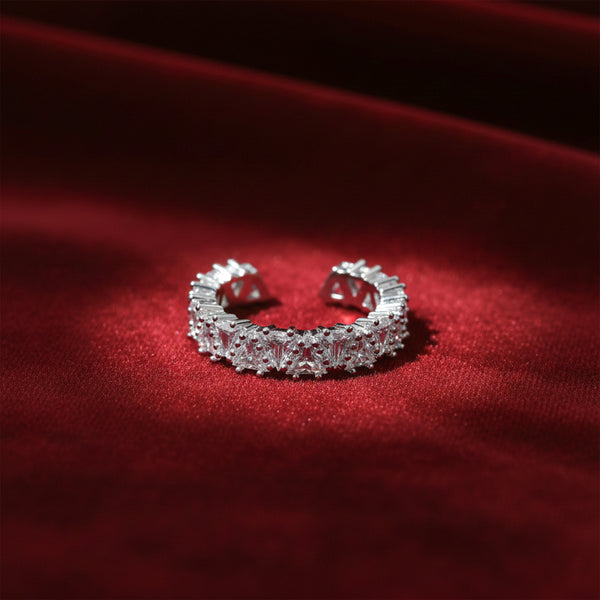 Elegant Silver Diamond Ring