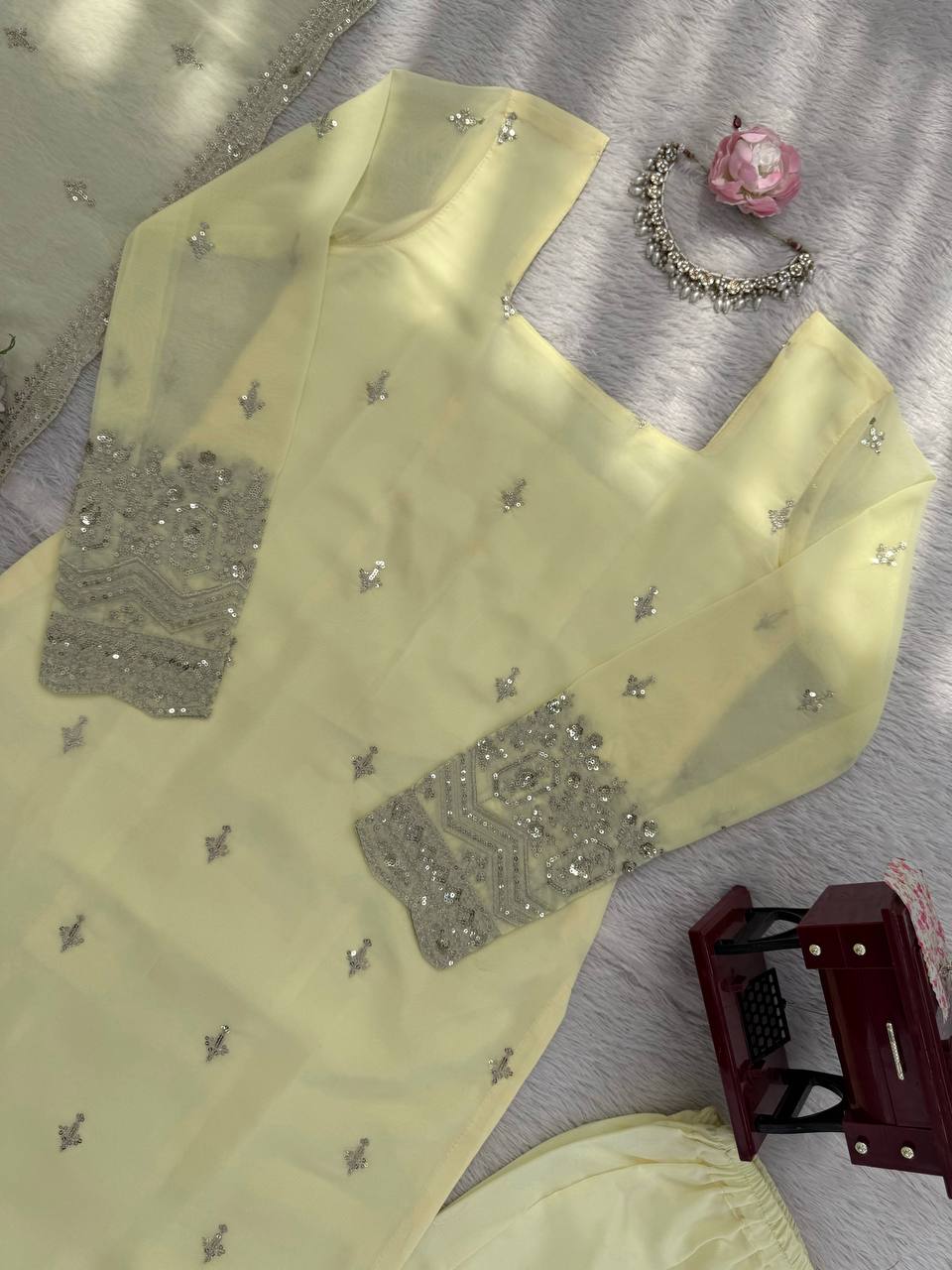 Zehra Embroidered Suit Set