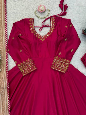Designer Gown Set – Elegant Ethnic Wear