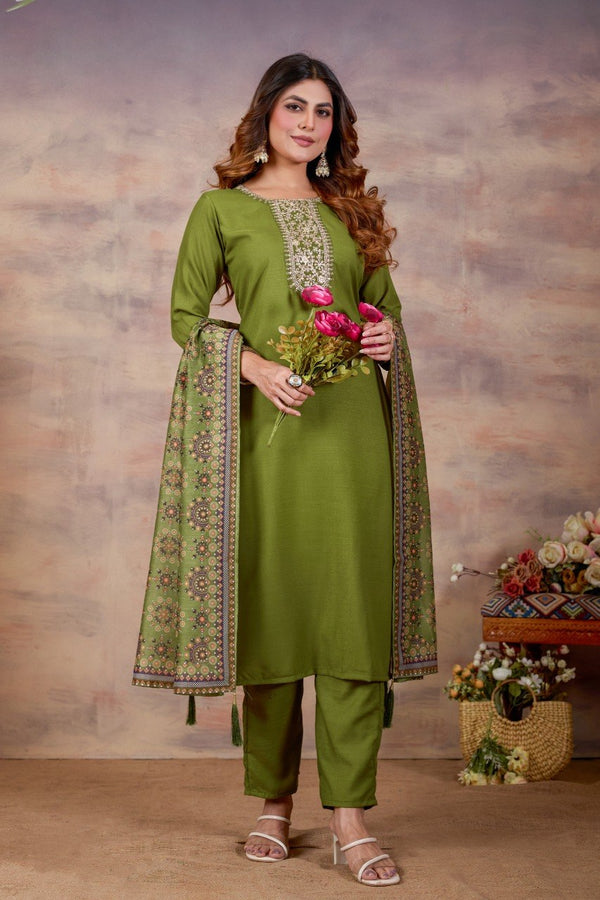 Women Ethnic Embroidered Thread Work Kurta with Trousers & Dupatta