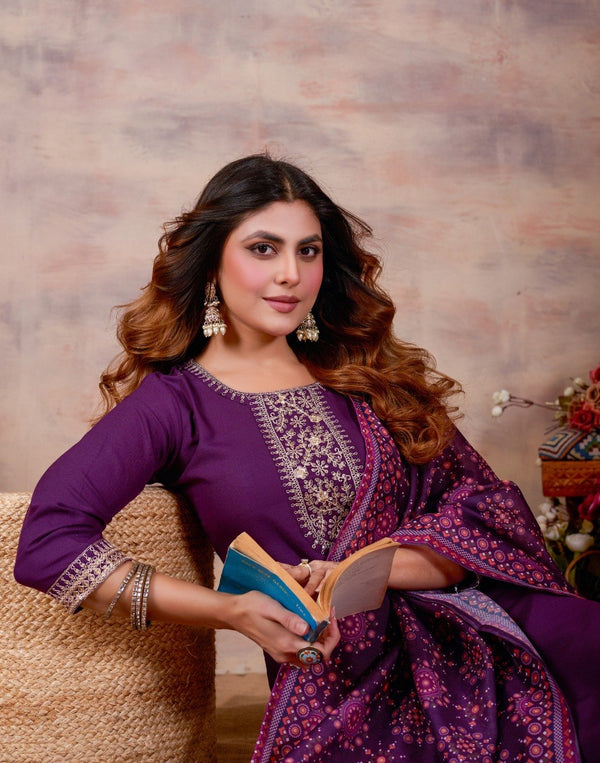 Women Ethnic Embroidered Thread Work Kurta with Trousers & Dupatta