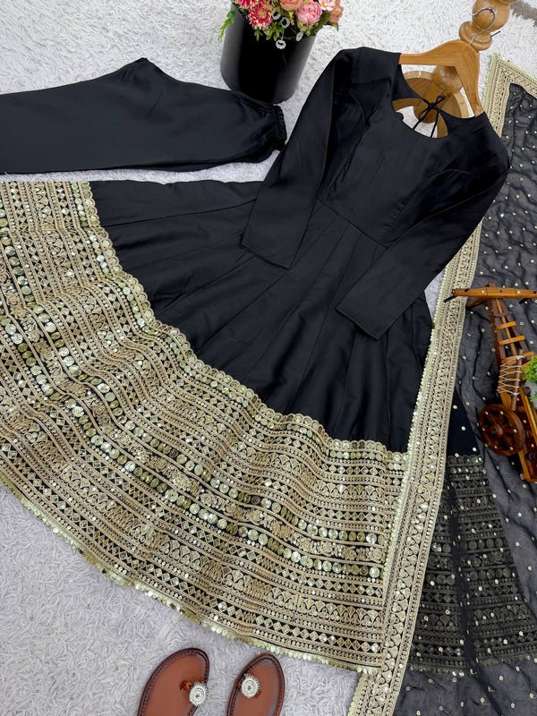 Aafreen Black Heritage Anarkali