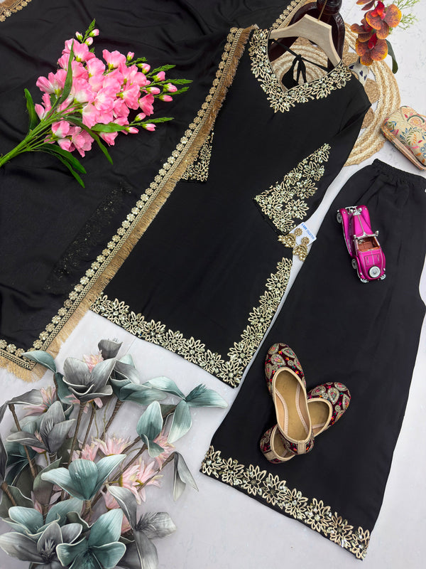 Luxury Embroidered Pakistani Suit Set