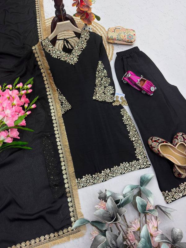 Luxury Embroidered Pakistani Suit Set