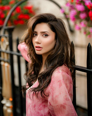 Pink Floral Embroidered Kurta Set for Women | Premium Festive Ethnic Wear