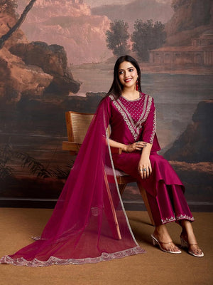 Presenting New Roman Fabric beautiful suit set