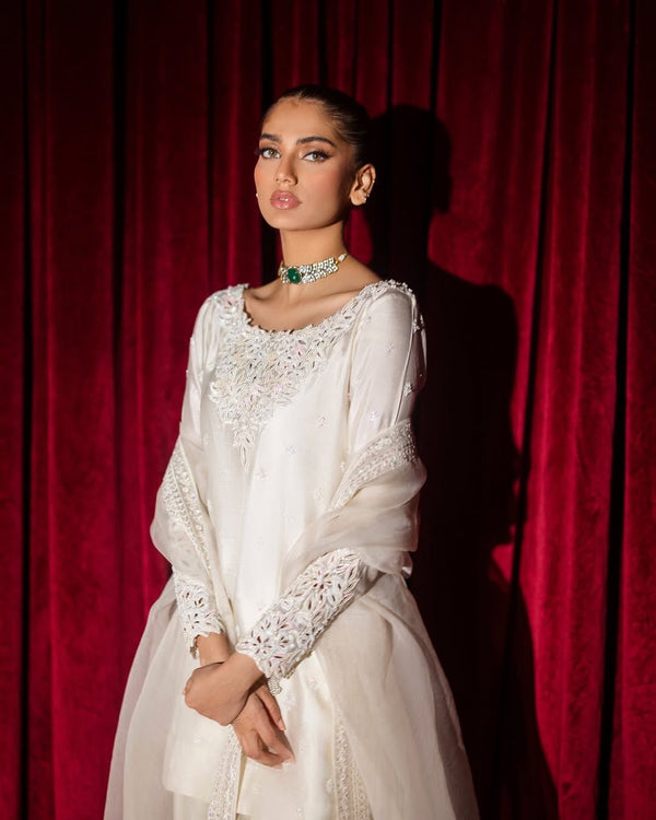 Noor Mahal White Ensemble
