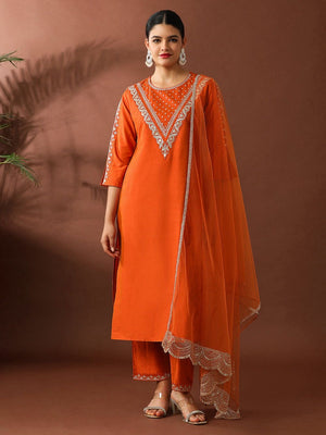 Presenting New Roman Fabric beautiful suit set